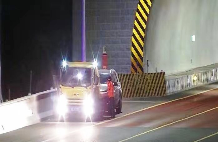 隧道救援