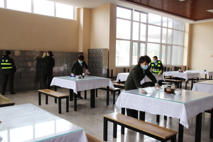 石家莊南收費(fèi)站組織開(kāi)展“勞動(dòng)最光榮 向勞動(dòng)者致敬” 主題活動(dòng)001
