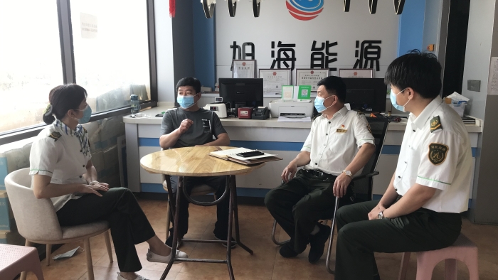 2022-6-14趙縣西收費(fèi)站“千萬(wàn)重卡石安行”活動(dòng)—高速+加油，攝：施丹萍 (2)