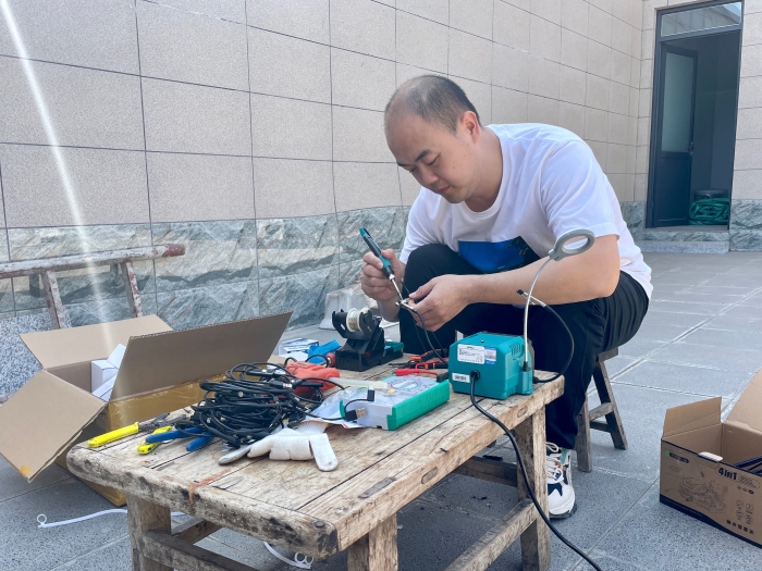 2023-3-13-稽核管理中心-自主創新制作伸縮式綠通驗貨探測儀-攝沈政