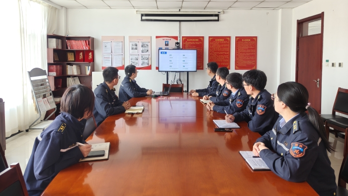 D:\內(nèi)業(yè)綜合崗\文稿\稿件\2025年\2025.04-2024.06\20250418稽核管理中心迅速開展安全生產(chǎn)責任追究處罰辦法宣貫活動\宣貫培訓